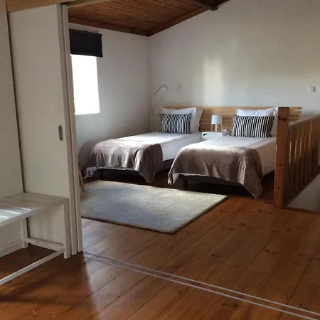 Casal Dos Melros Holiday home *