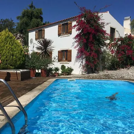 Casal Dos Melros بيت للعطل Cruzes